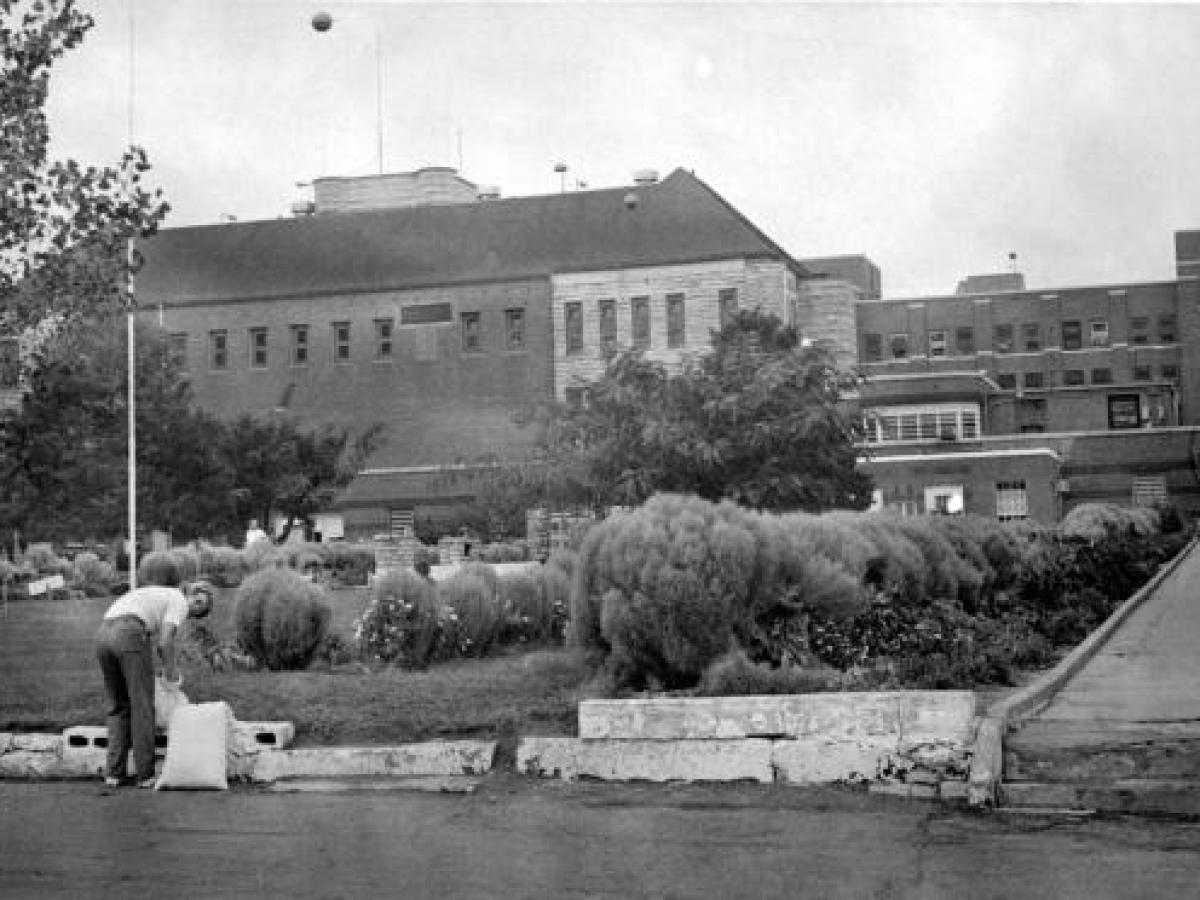 jefferson city penitentiary tour