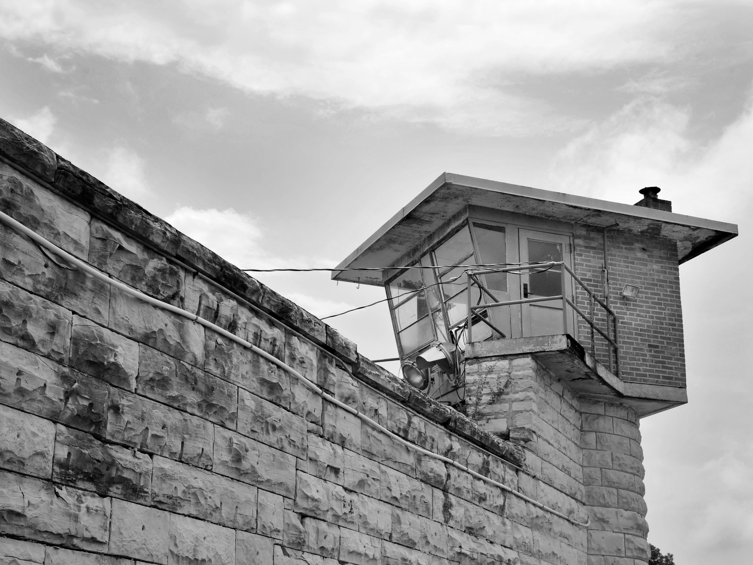 Guard-tower-Hi-Res missouri state prison tours
